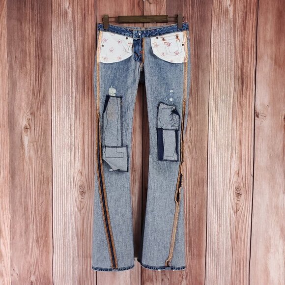 NWT True Religion Womens Size 26 Joey Row Seat Flap Flare Distressed Denim Jeans - Picture 3 of 15